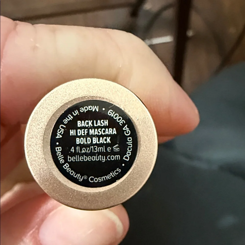 High definition black mascara Belle Beauty